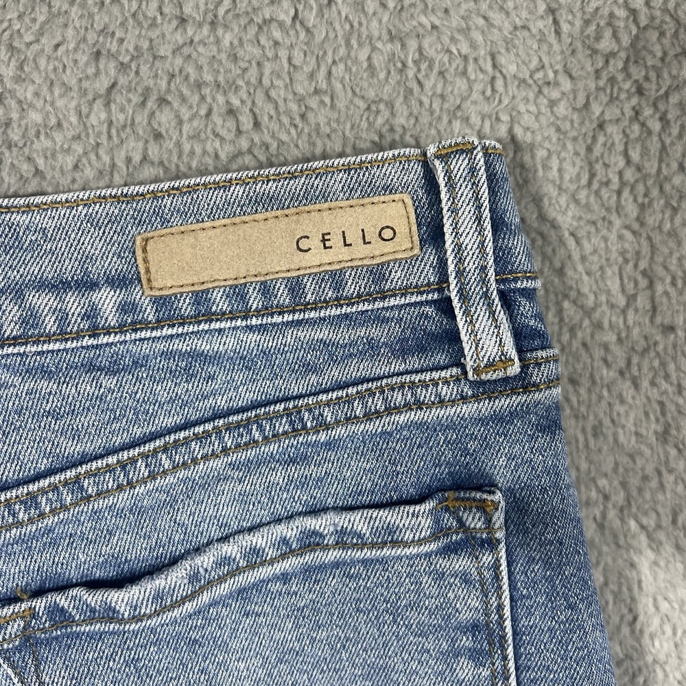 Cello Jeans Size 9 High Rise Straight Leg Light Wash Denim  Waist Seam Detail - Picture 8 of 9